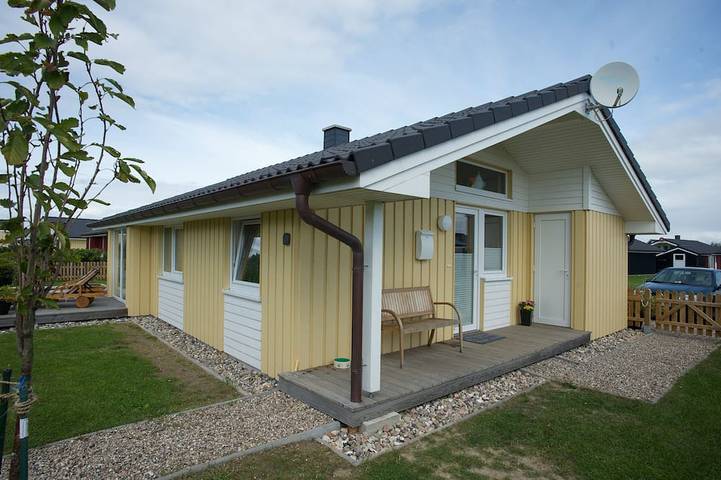 Ferienhaus für 4 Personen, mit Terrasse und Sauna sowie Garten, mit Haustier - 1