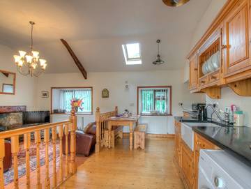 Holiday Rental for 4 People in Benllech, Isle of Anglesey, Photo 4