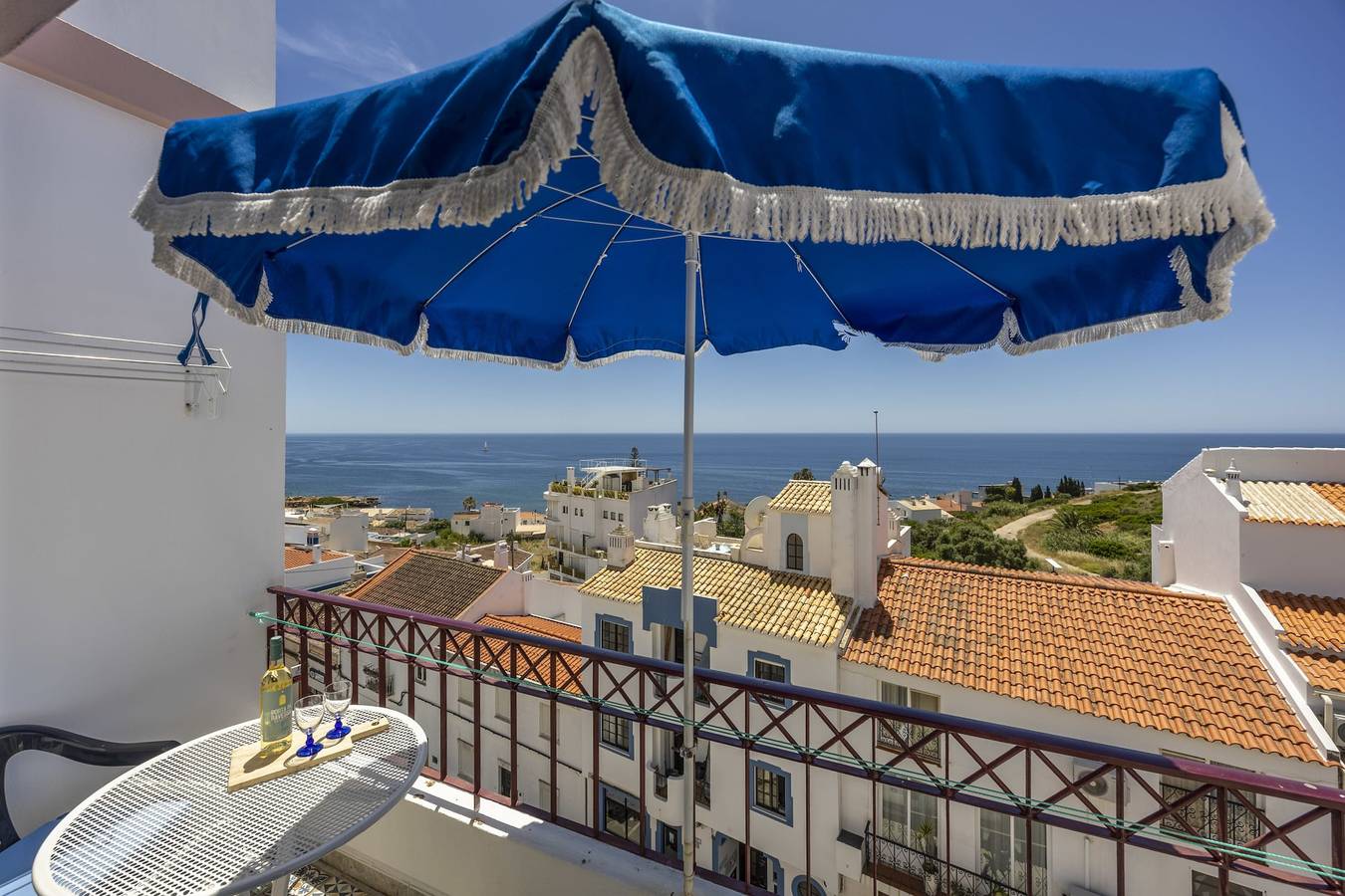 Ganze Wohnung, Luz Heaven - Dachgeschosswohnung mit herrlichem Meerblick in Praia da Luz, Faro Distrikt