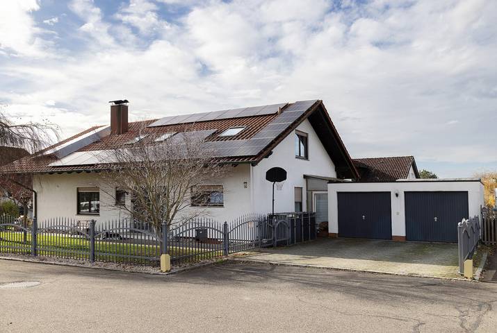 Appartement entier, Appartement Tannhausen avec jardin partagé, balcon et Wi-Fi in Aulendorf, Region Bodensee-Oberschwaben