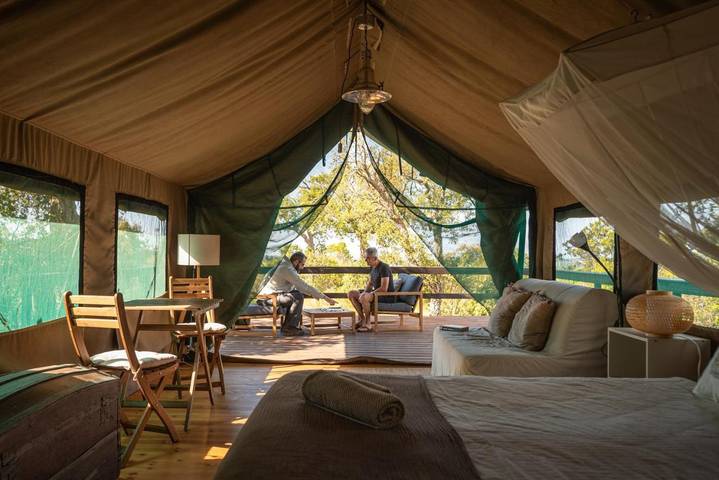 Gîte pour 3 personnes, avec vue ainsi que jardin et piscine dans Troviscais - 2