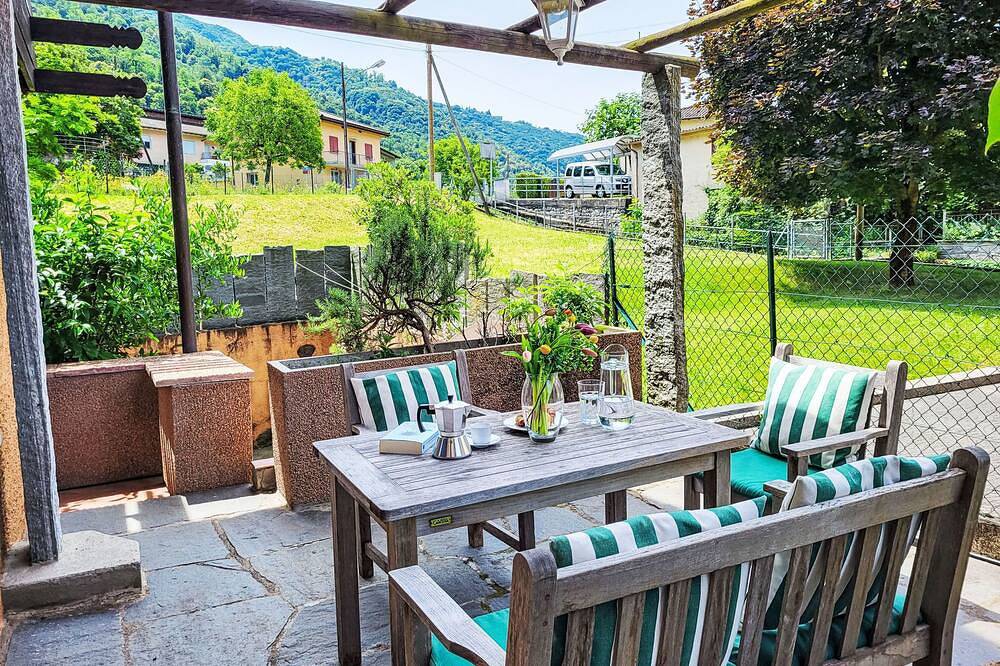 Ganze Wohnung, Fiorita in Brusino Arsizio, Luganersee