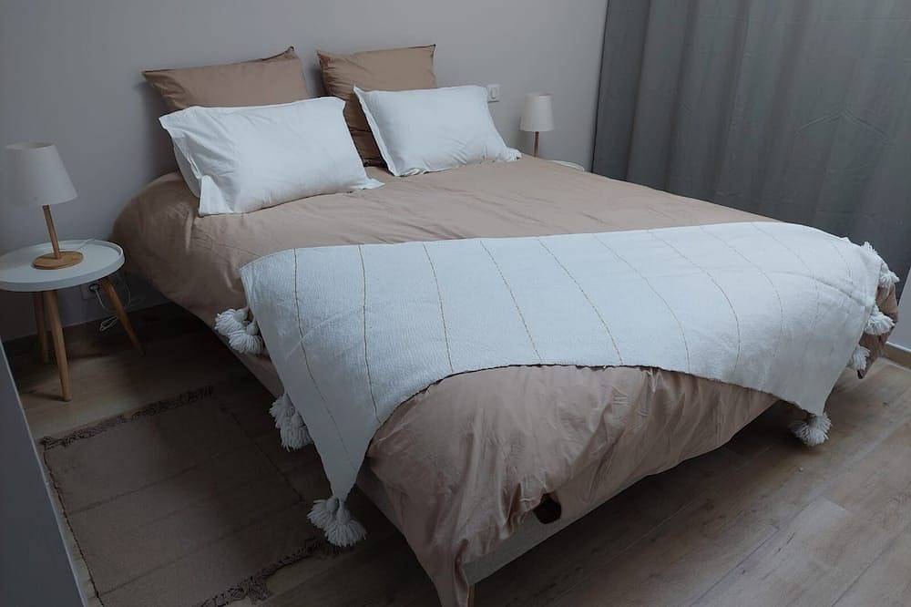 Fully equipped villa with swimming pool Bicycle path 100 m 5 min from St Palais in Saint-Augustin, Côte de Beauté