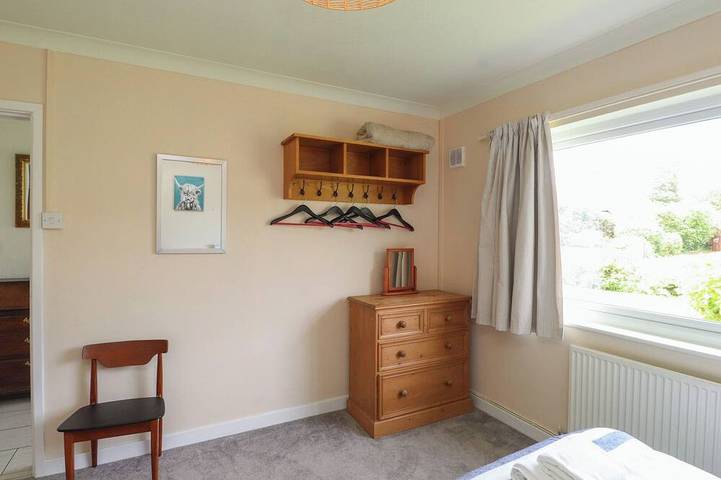 Bro Mebyd, pet friendly, country holiday cottage in Criccieth in Criccieth, Gwynedd