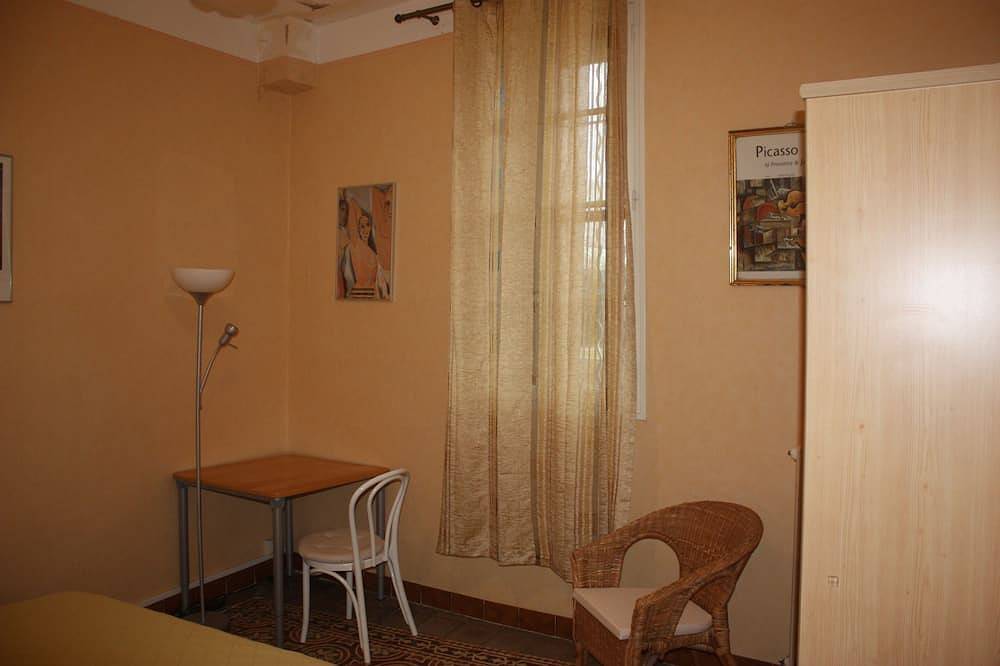Provenzalisches Haus in idealer Lage zwischen Avignon und Orange in Sorgues, Vaucluse