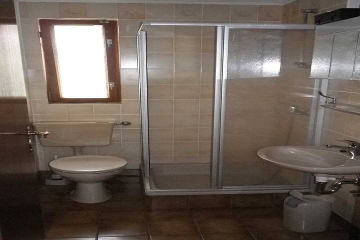 Ferienwohnung für 5 Personen, mit Garten und Terrasse in Vipperow - 4