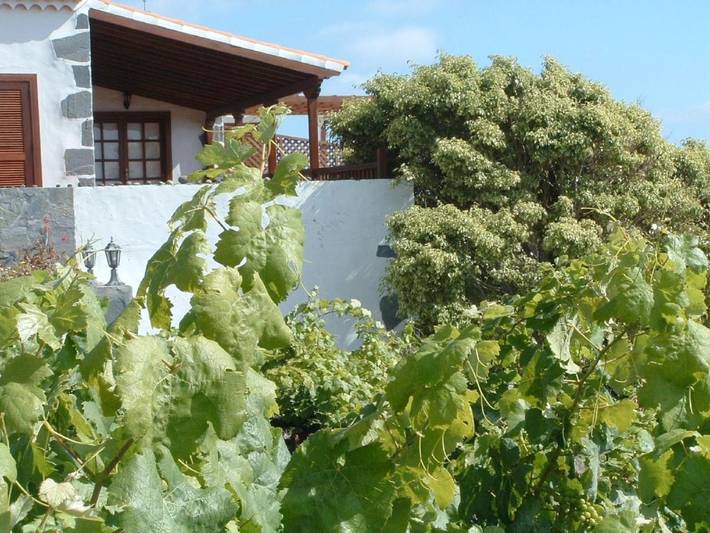 Casa rural para 3 personas, con vistas y jardín, Se admiten mascotas en Fuencaliente de La Palma - 2