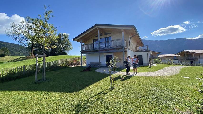 Chalet für 6 Personen, mit Pool und Garten sowie Balkon und Sauna in Inzell