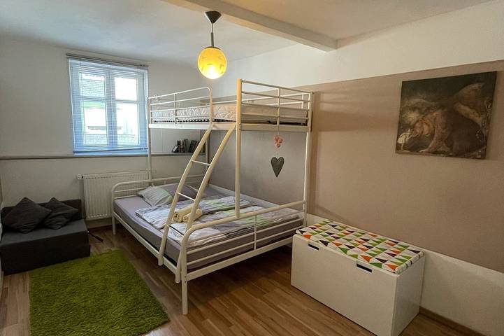 Ganze Wohnung, Ferienwohnung \"Stadtoase\" im Zentrum der Stadt Neustadt an der Weinstraße in Neustadt-Stadtmitte, Neustadt an der Weinstraße