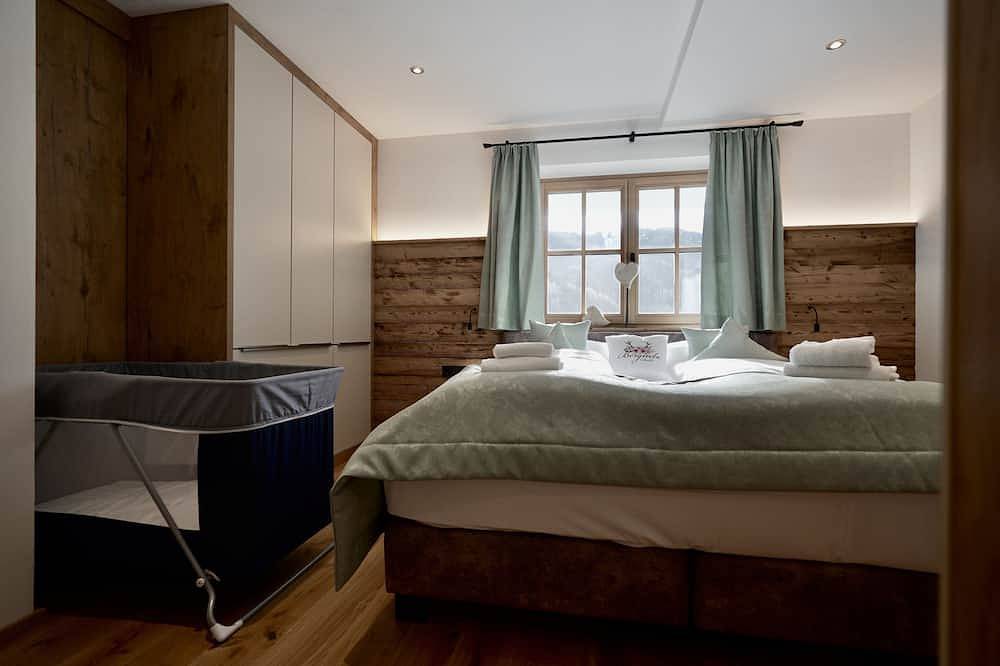 Topchalet with heated covered outdoor whirlpool, sauna and Hochkönigcard in Hochkönigstock, Mühlbach am Hochkönig