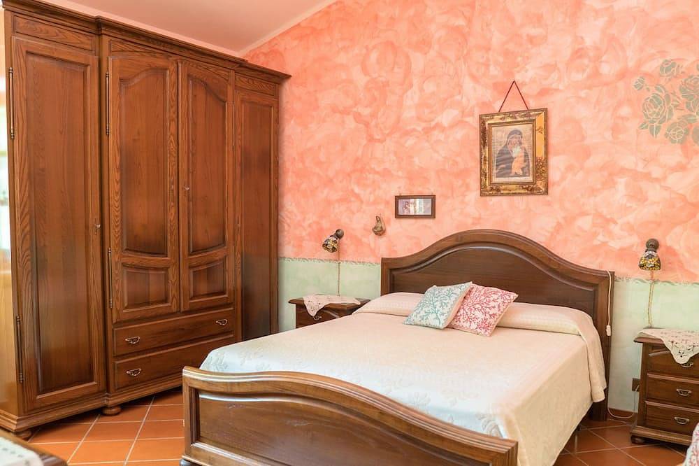 Asphodelen Haus zwischen Meer und Bergen in Cuglieri, Sardinien