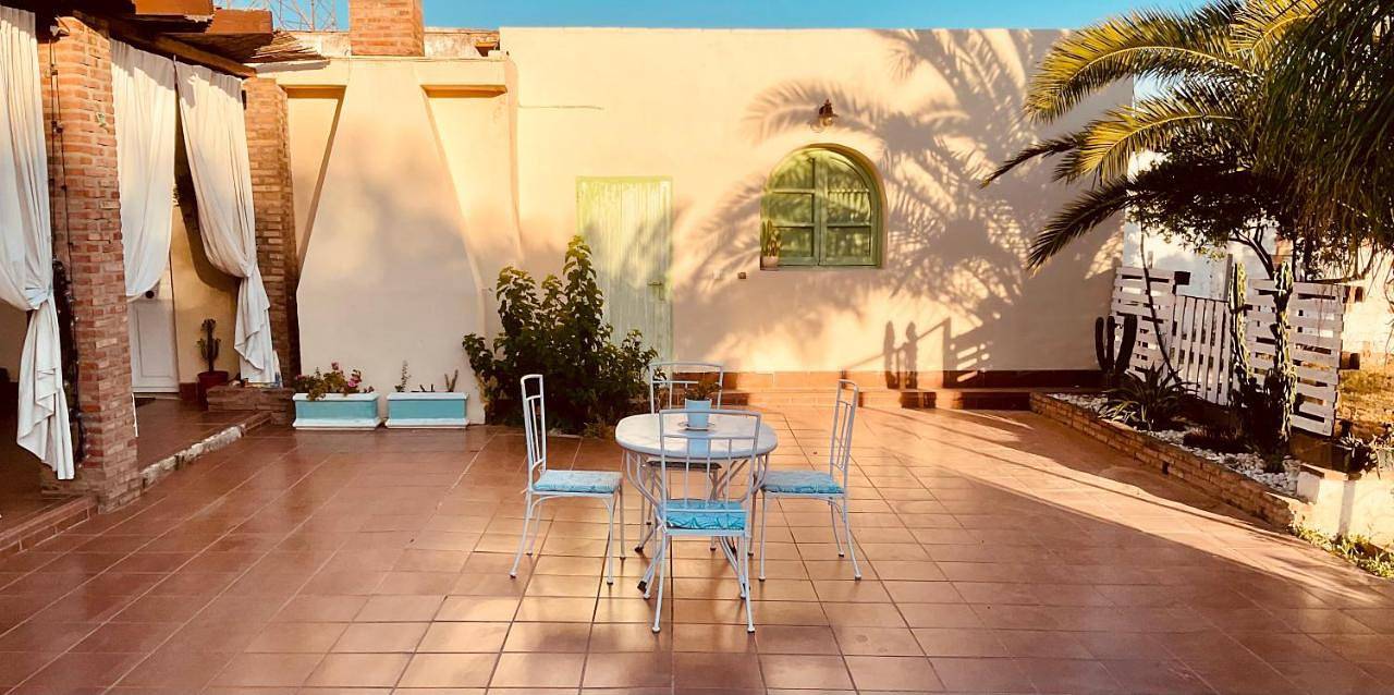 Apartamento entero, La Casita del Cactus - Casa de campo con piscina in Alcalá de Guadaíra, Provincia de Sevilla