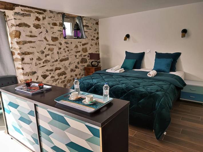 Studio 'Gîte A du Domaine de l'Epinay avec terrasse privée, jardin privé et Wi-Fi in Château-Gontier-sur-Mayenne, Mayenne