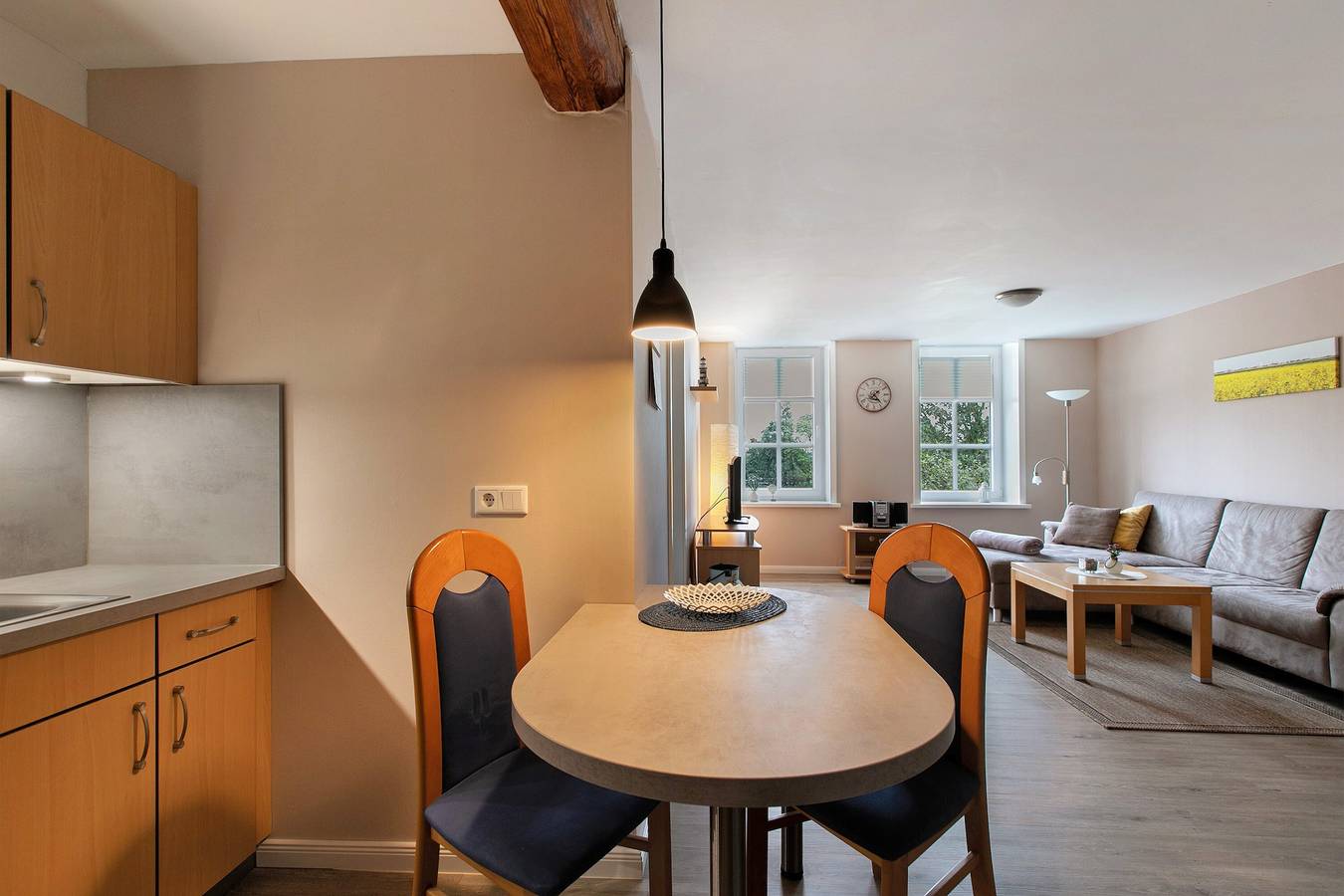 Ganze Wohnung, Ferienwohnung 'Ferienhof Jacobsen 2' mit gemeinsamer Terrasse, gemeinsamem Garten und Wlan in Nordstrand (Gemeinde), Nordstrand