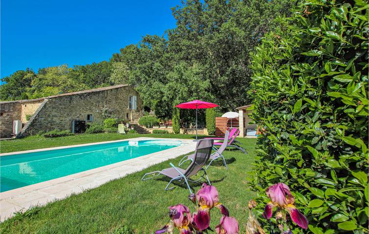 Appartement Laupie avec piscine et parking. in Bonlieu-sur-Roubion, Région de nyons