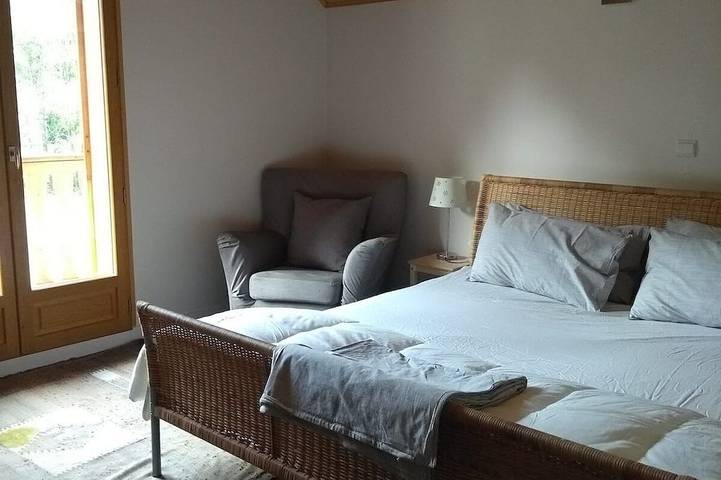 Impresionante casa y jardín en Bourg d'Oisans, ciclista amable, garaje, WIFI in Le Bourg-d'Oisans, Parque Nacional de los Ecrins