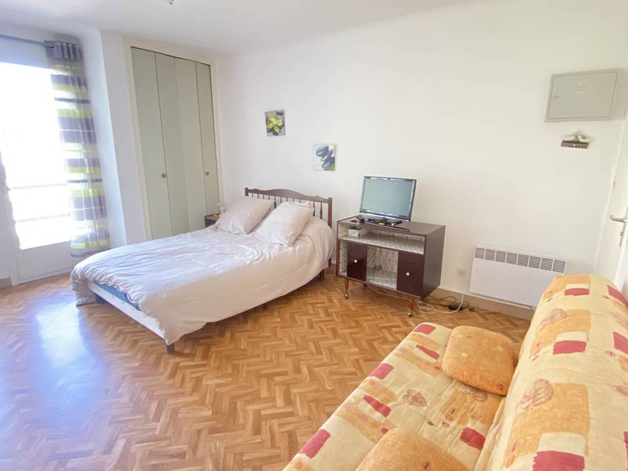 Studio entier, Studio confortable avec balcon à Amélie-les-Bains - Wifi in Amélie-les-Bains-Palalda, Région de Céret