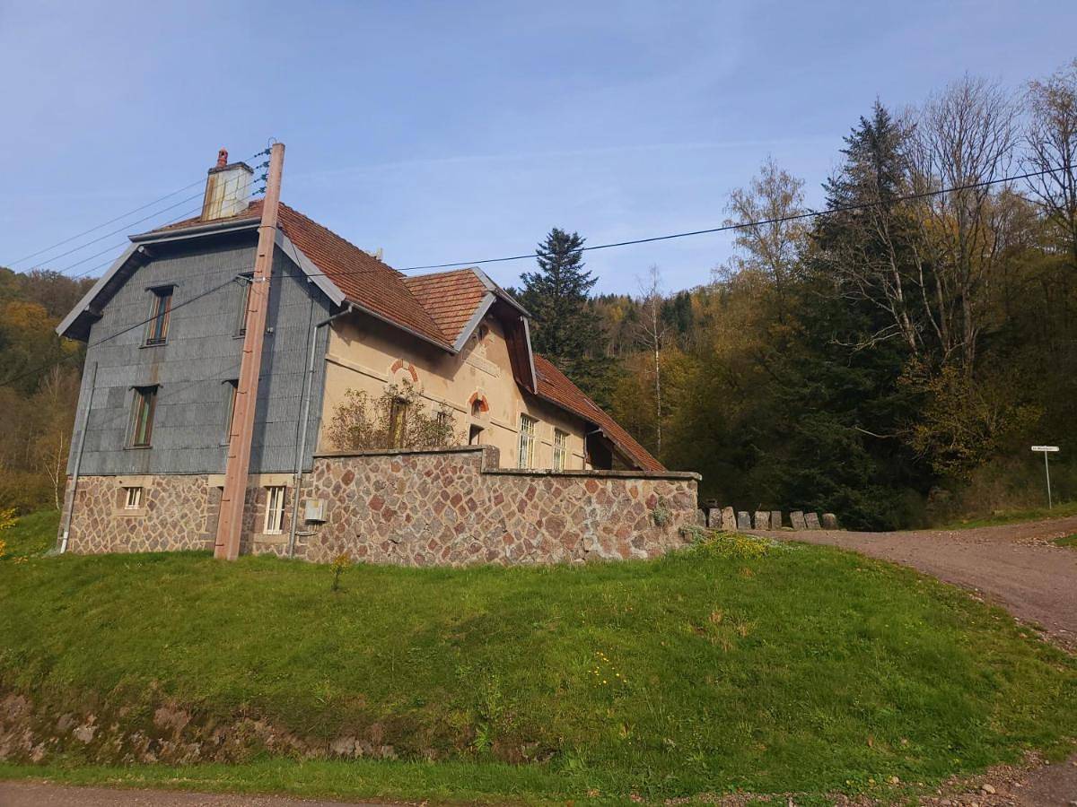 Ecole de Belmont in Haut-du-Them-Château-Lambert, Parc naturel régional des Ballons des Vosges