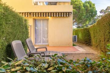 Appartement De Vacances pour 5 Personnes dans Boulouris, Saint-Raphaël, Photo 1