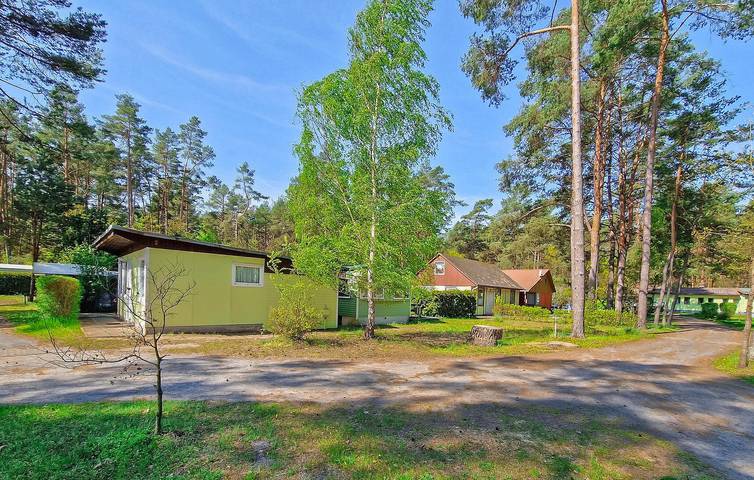 Wohnwagen für 6 Personen, mit Terrasse in Brandenburg - 3