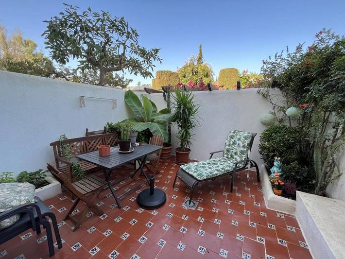 Apartamento de vacaciones para 4 personas, con piscina además de jardín y terraza - 1