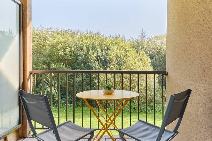 Gîte pour 2 personnes, avec piscine et balcon, adapté aux familles à Équemauville - 3
