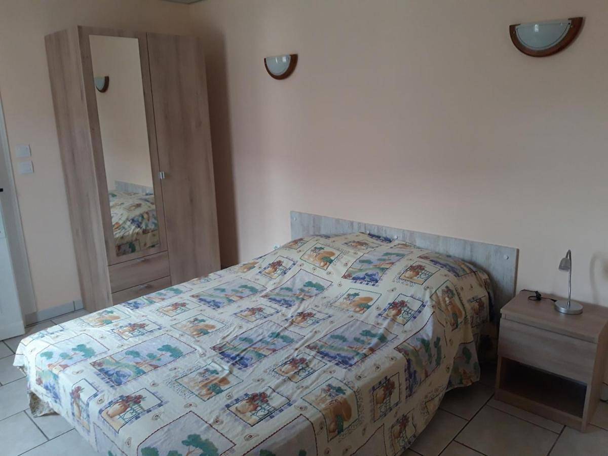 Appartement entier, One-Bedroom Apartment in Frampas, Haute-Marne