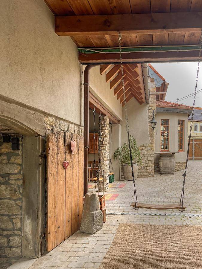Stilvolle Landhausidylle mit Garten & Sauna in Landkreis Mainz-Bingen