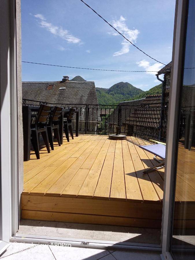 Location de vacances pour 8 personnes, avec vue et jardin, adapté aux familles à Cierp-Gaud - 2