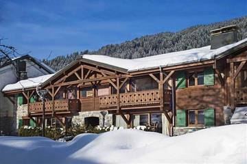 Maison de campagne pour 10 personnes, avec vue et balcon dans Patinoire des Gets