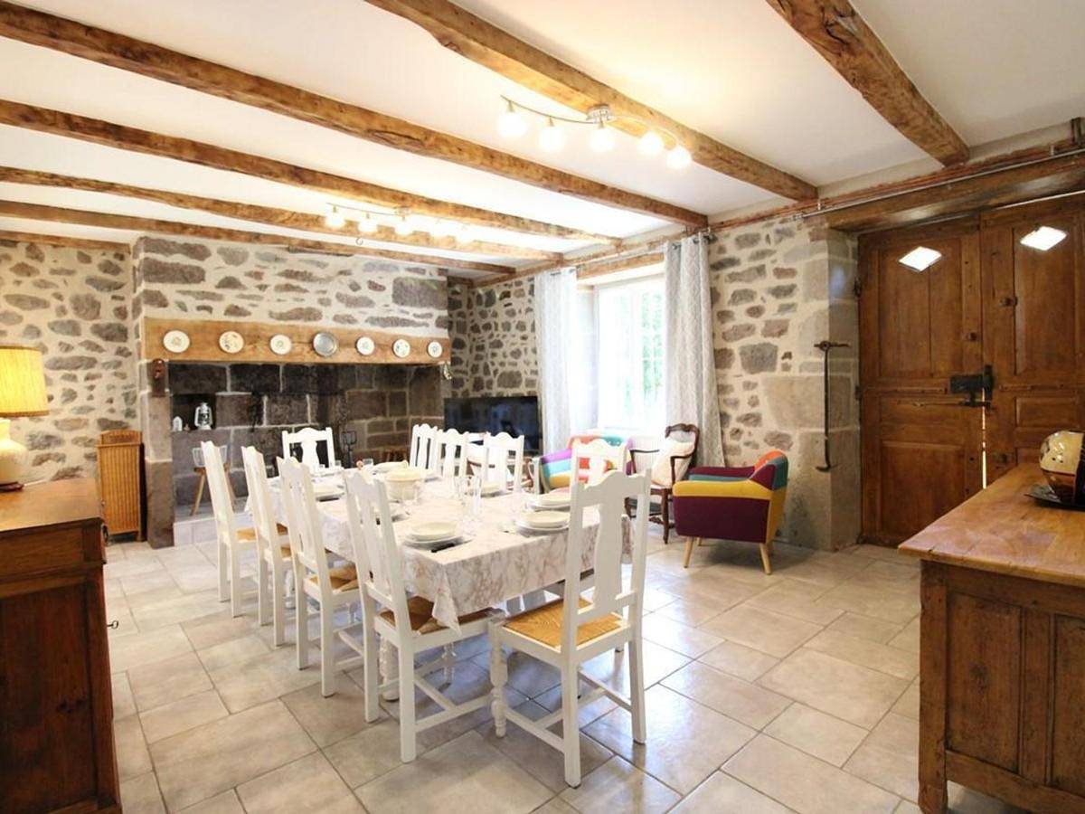 Holiday Home in Mandailles-Saint-Julien, Région d'Aurillac
