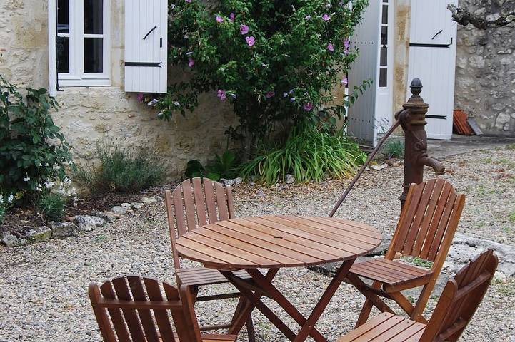 Location de vacances pour 11 personnes, avec jardin, animaux acceptés à Eynesse