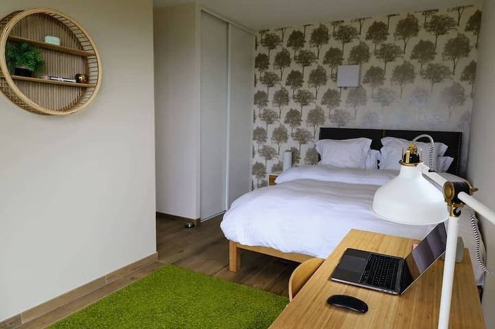 Location de vacances pour 4 personnes, avec jardin et balcon, animaux acceptés à Beaujeu - 2