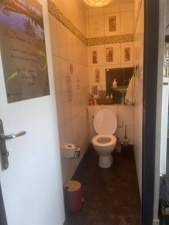 Gîte pour 2 personnes, avec Terrasse et Jardin ainsi que Piscine et Vue à Durtal - 3