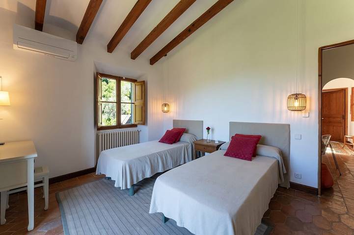 Traditional  House. Ideal For Family. Private  Pool. Wifi With Fiber. A/C. in Deià, Coast of Mallorca