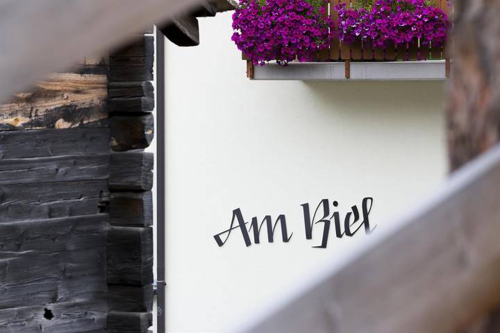 Gîte pour 5 personnes, avec balcon, adapté aux familles à Saas-Fee - 2