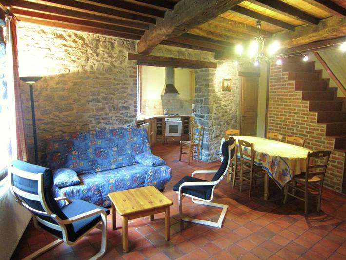 Location de vacances pour 13 personnes, avec jardin et terrasse dans Treignes - 2