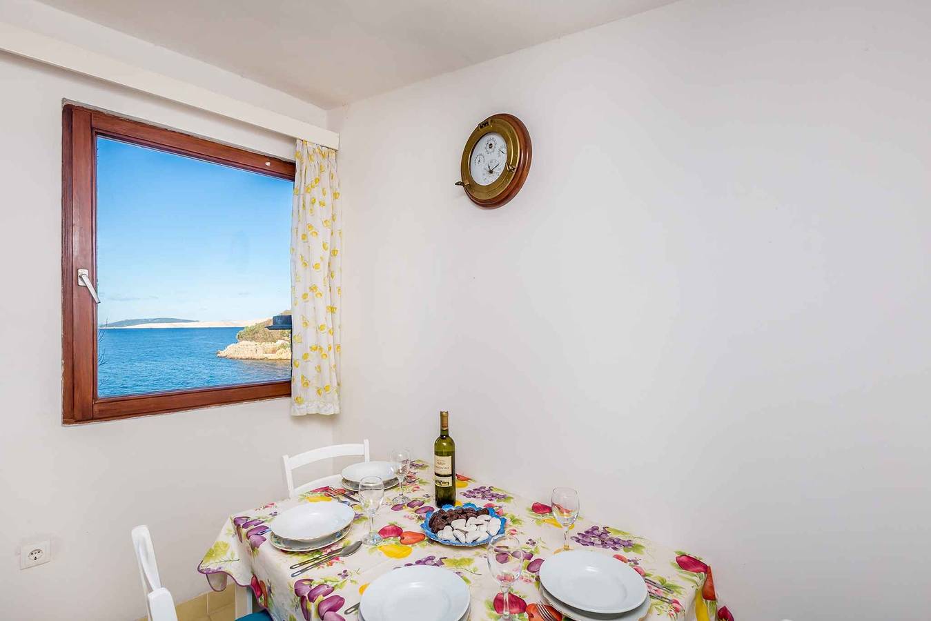 Ganze Ferienwohnung, Ferienwohnung mit Meerblick  in Jablanac, Naturpark Velebit