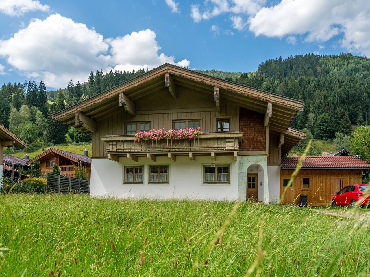 Ganze Wohnung, Chalet in Bramberg near Ski Slopes in Bramberg am Wildkogel, Pinzgau