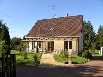 Gîte pour 7 personnes, avec jardin et balcon à Guérigny