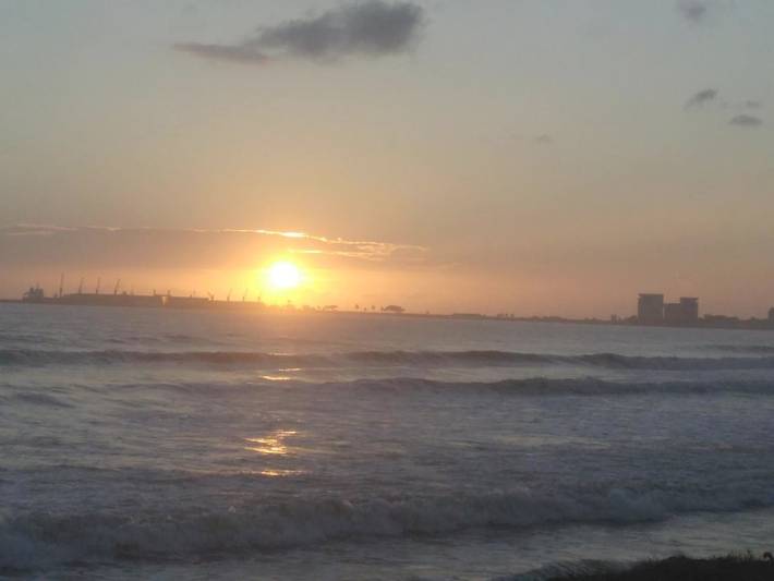 Casas e apartamentos de temporada para 3 pessoas, com balcão e vista e ainda jardim em Ilhéus