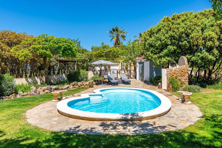Holiday rental for 7 people, with Balcony and Garden