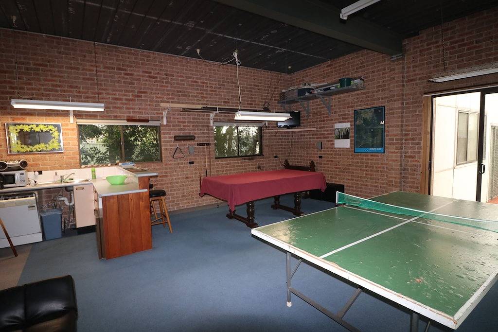 Silver Waters -Large Family Home to Retreat, Unwind and Relax - Close to Beaches in Currarong, Jervis Bay