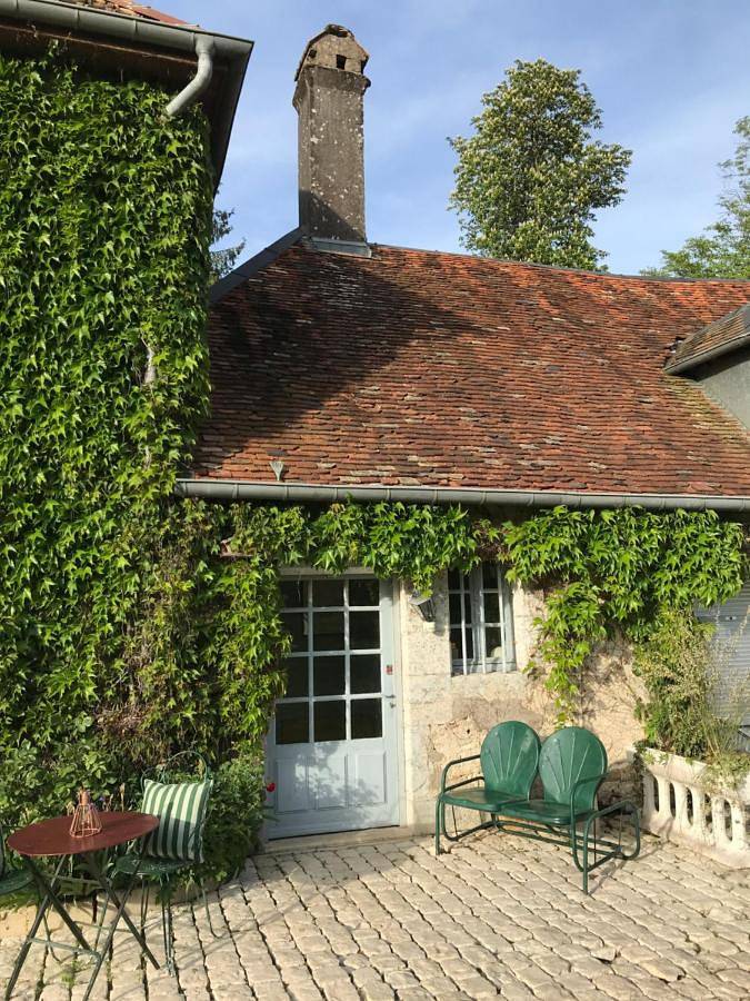 Double Room with Private Bathroom in Quingey, Jura Francais