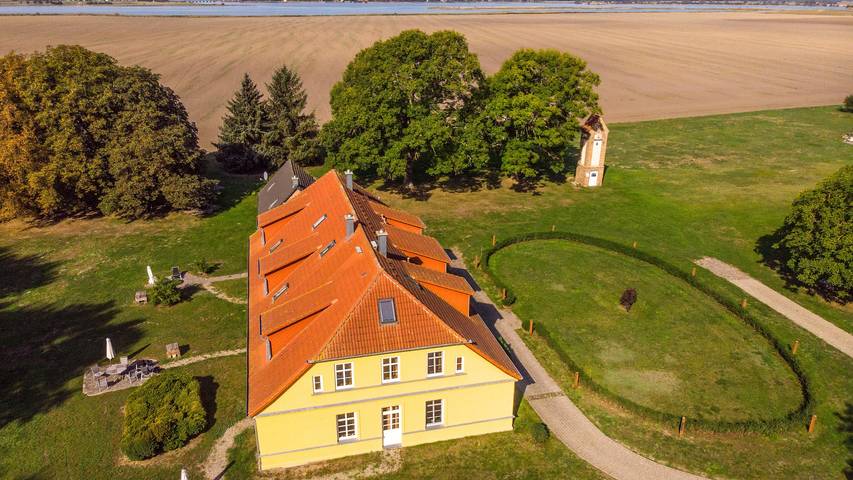 Ferienwohnung für 2 Personen, mit Garten und Sauna sowie Seeblick in West Rügen