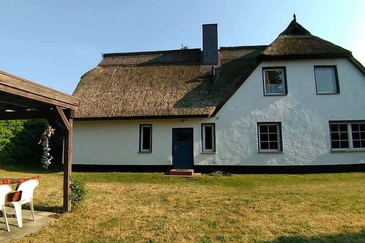 Ferienhaus für 7 Personen, mit Balkon und Garten sowie Sauna - 1