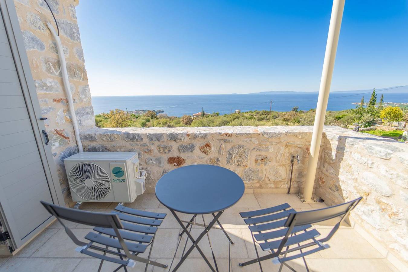 Villa Dioni Thio in Messenia region