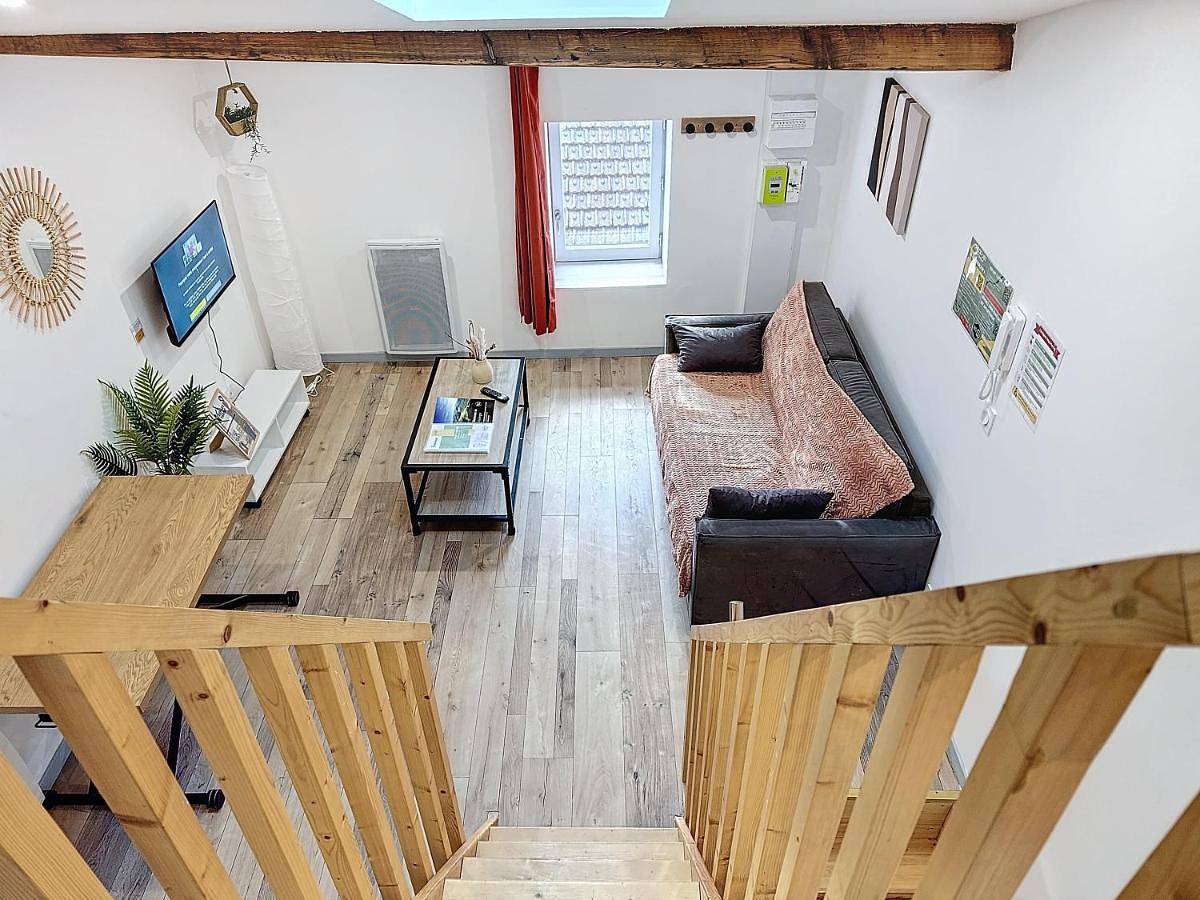 Appartement entier, One-Bedroom Apartment in Royat, Parc naturel régional des Volcans d'Auvergne