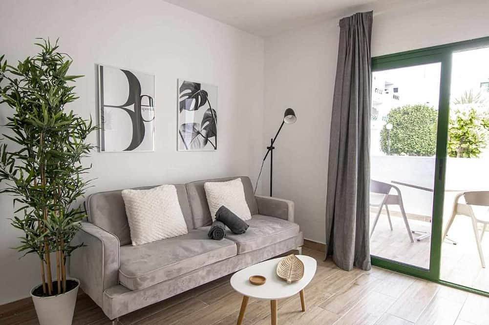 Entire apartment, Holyhome Premium 102 in Costa Teguise, Teguise