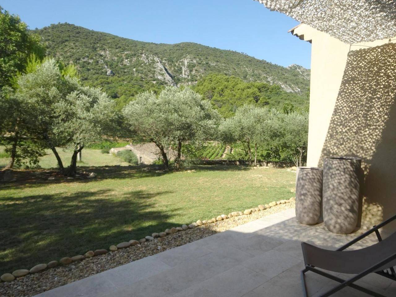 Double Room with Garden View in Oppède-le-Vieux, Oppède